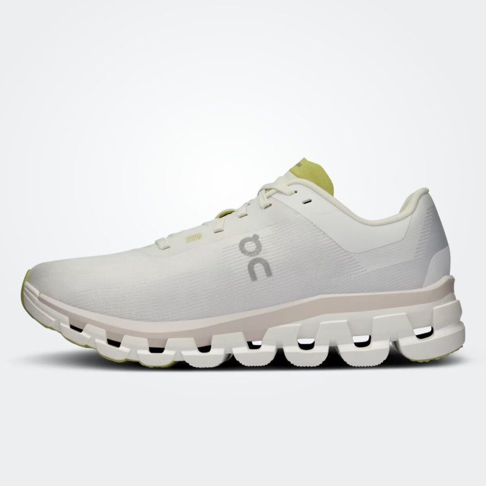 NWT ON Running Cloudflow 4 - Running Shoes - Women's Size 8